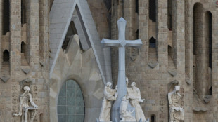 Gobierno e Iglesia espa&ntilde;ola acuerdan reparar la "deuda hist&oacute;rica" con las v&iacute;ctimas de abusos sexuales