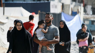 Gazans flee as Israeli forces push into Khan Yunis