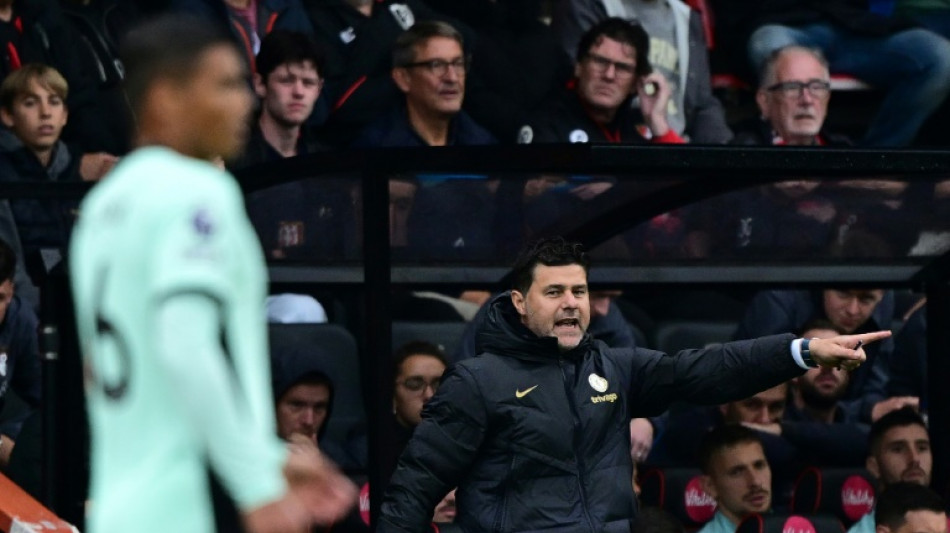 'Fans can do what they want' says Pochettino after Chelsea jeers
