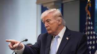 Trump, a chi fornisce armi a Iran dazi immediati al 50% su beni per Usa