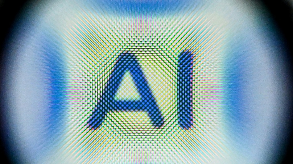 A mão de obra precária e invisível por trás da IA generativa