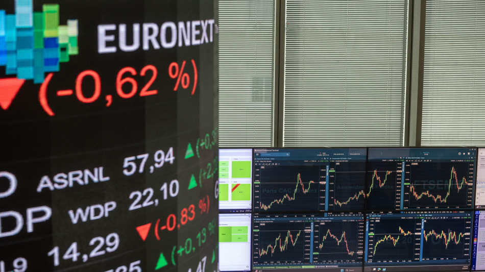 Borsa: Europa poco mossa in attesa della Bce, Milano +0,28%