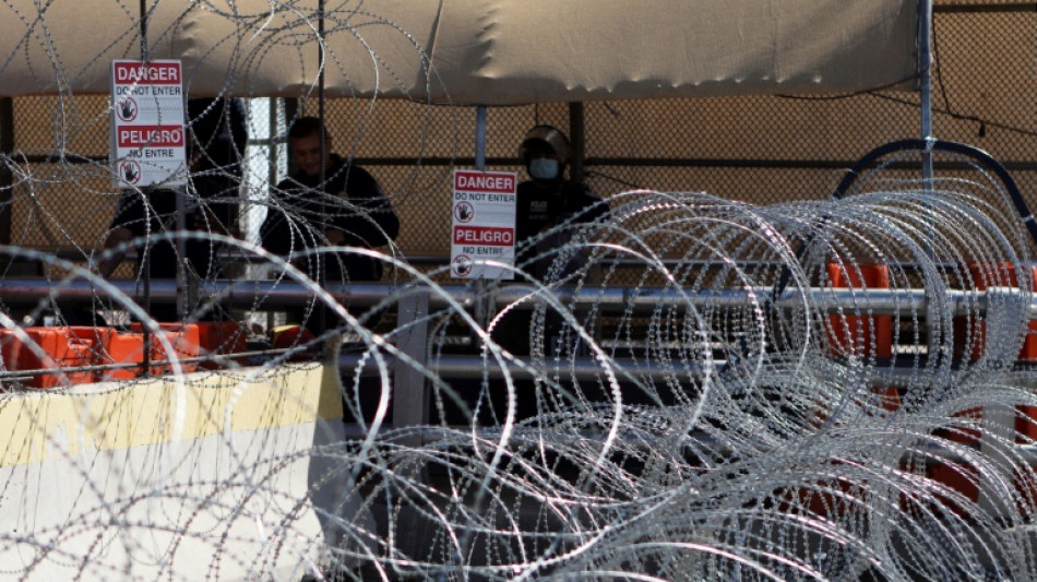 EUA diz que sua fronteira sul 'n&atilde;o ficar&aacute; aberta' ap&oacute;s fim de restri&ccedil;&atilde;o sanit&aacute;ria