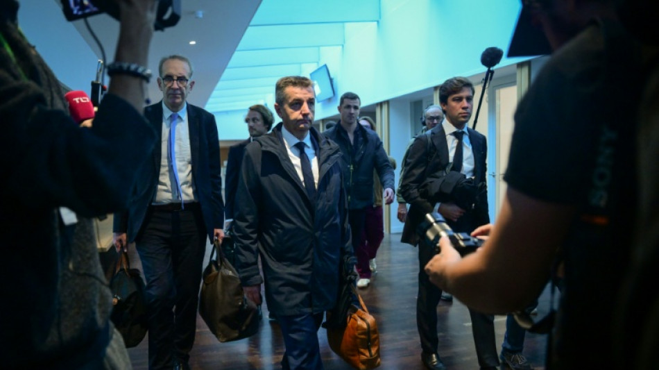 Sextape à Saint-Etienne: prison ferme et inéligibilité requises contre le maire