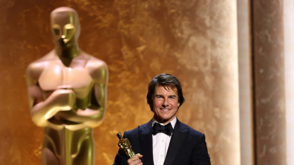 Tom Cruise receives honorary Oscar for illustrious career