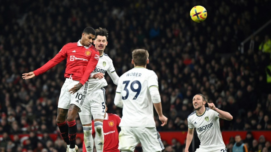 Man Utd's slow start angers Ten Hag in draw with managerless Leeds