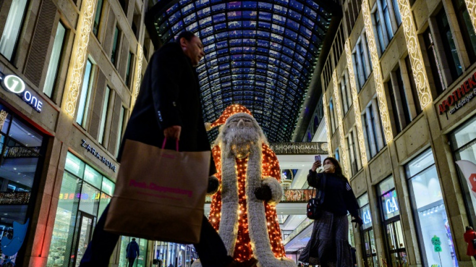 Handel rechnet mit schwachem Weihnachtsgesch&auml;ft - Verlagerung zum Online-Handel