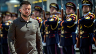 Zelensky meets Erdogan after securing US cluster bombs