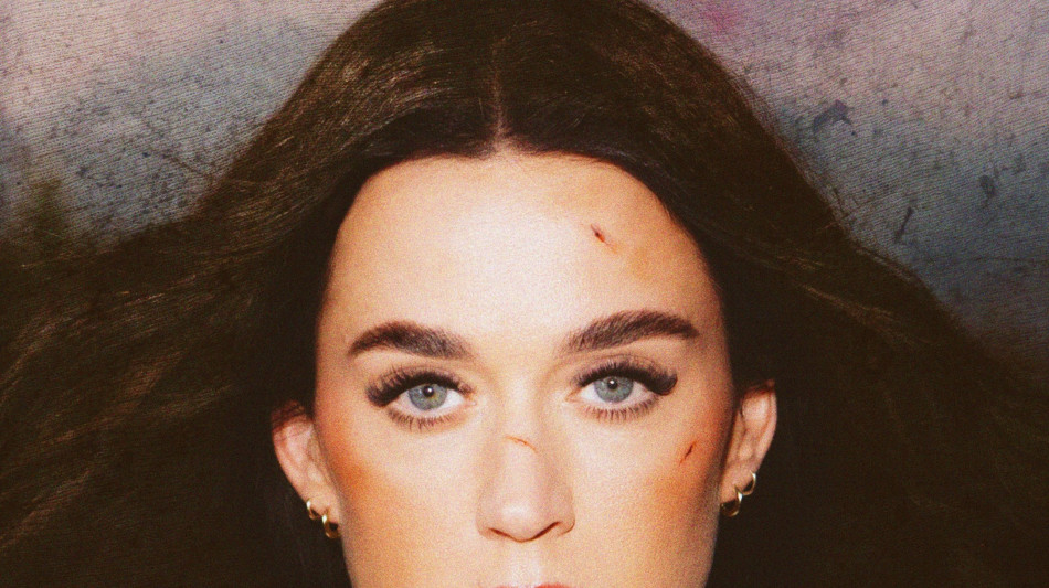 Katy Perry, arriva il suo nuovo singolo Bandaids