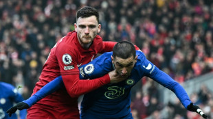 Drab draw leaves Liverpool, Chelsea still mired in mid-table