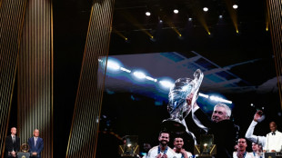 Ancelotti, Mbapp&eacute; e Real Madrid s&atilde;o premiados mas n&atilde;o comparecem &agrave; cerim&ocirc;nia em Paris