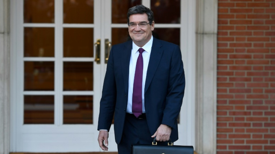 Espa&ntilde;a suaviza las reglas de inmigraci&oacute;n ante la falta de mano de obra