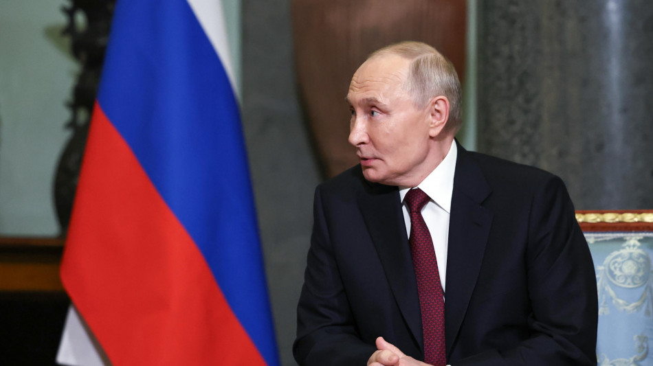 Media, 'Putin incontra ministri Siria per partnership sulla Difesa'