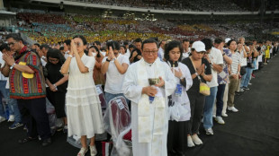Papst ruft vor zehntausenden Gl&auml;ubigen in Indonesien zu Frieden zwischen Religionen auf