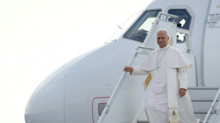 El papa defiende la paz en Europa y alerta contra el "rearme"