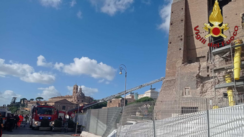 Crollo ai Fori Imperiali, grave l'operaio ferito