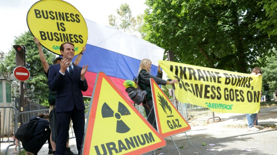 Vol de la statue de Macron au musée Grévin: deux militants de Greenpeace mis en examen