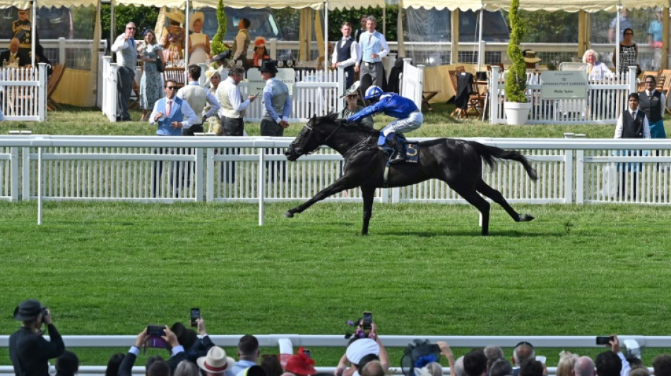 Dettori and Mostahdaf derail Paddington in York showpiece