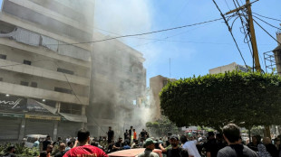 Tr&ecirc;s mortos em bombardeios israelenses no sul de Beirute