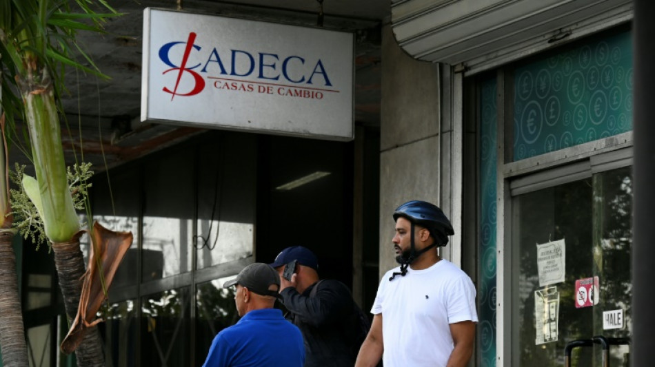 D&oacute;lares, euros, pesos e MLC: o quebra-cabe&ccedil;as das moedas em Cuba