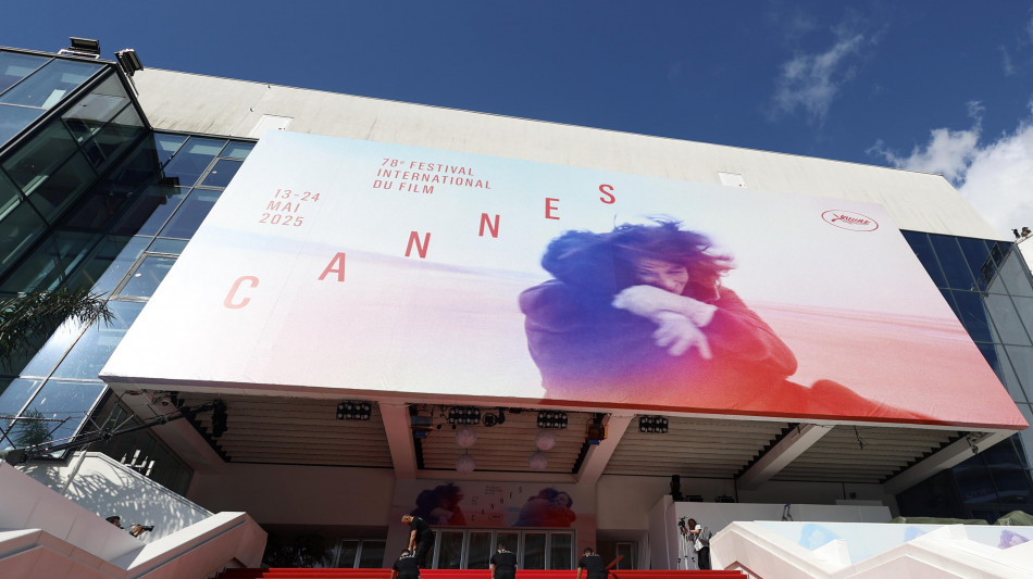 A Cannes è finito il black out