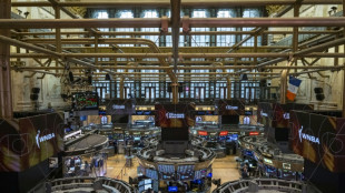 Wall Street ouvre en hausse, d'humeur positive avant un week-end f&eacute;ri&eacute;