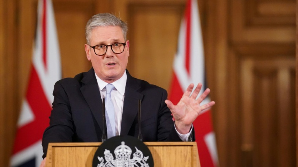 UK's Starmer vows to slash net migration
