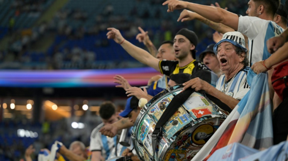 Muere "el Tula", el hincha argentino de f&uacute;tbol que recibi&oacute; el The Best