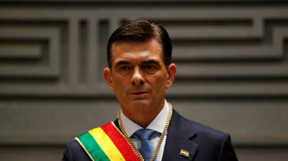 Paz toma posse na Bol&iacute;via e restabelecer&aacute; rela&ccedil;&otilde;es com EUA