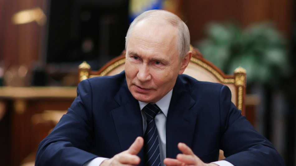 Drone ucraino sulla spiaggia, vicino al cosiddetto 'Palazzo di Putin'