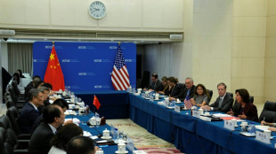 US commerce secretary meets Chinese counterpart in Beijing