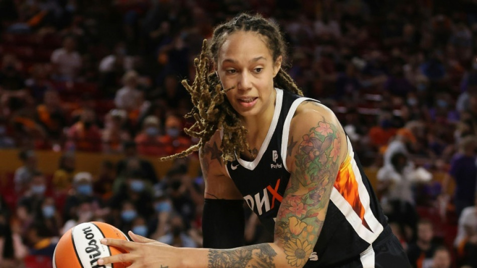 Brittney Griner ficha por un a&ntilde;o con el Phoenix Mercury de la WNBA