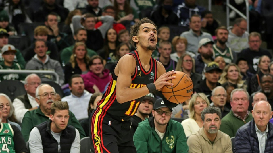 Los Hawks ganan en el tiempo extra a los Raptors y los Sixers desperdician la labor del camerun&eacute;s Embiid