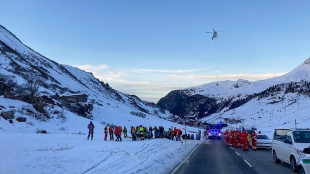 Etwa zehn Wintersportler bei Lawinenabgang in &Ouml;sterreich versch&uuml;ttet