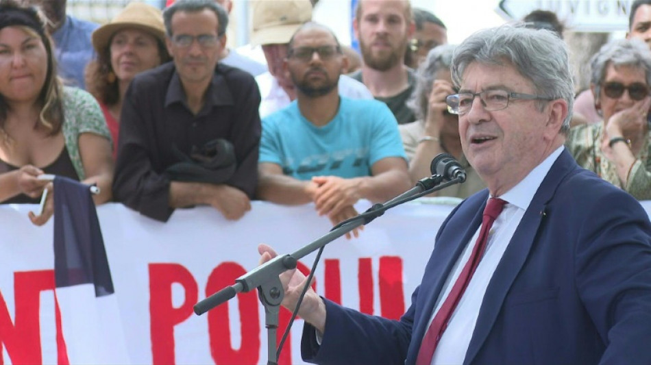 L&eacute;gislatives: Bardella d&eacute;roule son programme