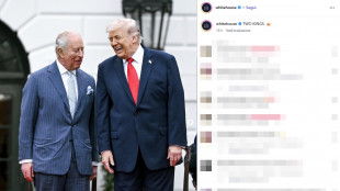 Trump rimuove i dazi sul whisky scozzese in onore di Carlo e Camilla