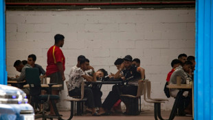 Detienen a dos personas por "explotar" a migrantes en el enclave espa&ntilde;ol de Ceuta
