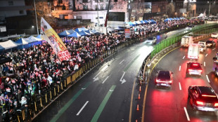 S Korea police seek to extend arrest deadline for impeached president