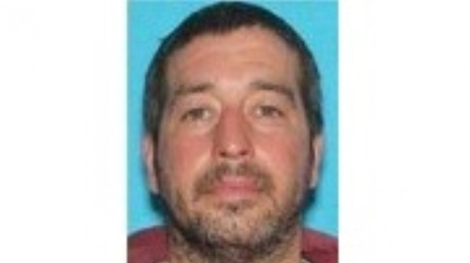 Robert Card, um soldado do Ex&eacute;rcito dos EUA suspeito pelo massacre no Maine