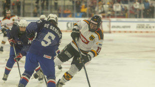 Deutschland Cup: Auftaktsieg für DEB-Frauen