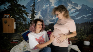 Casais do mesmo sexo com filhos se sentem inseguros na It&aacute;lia de Meloni